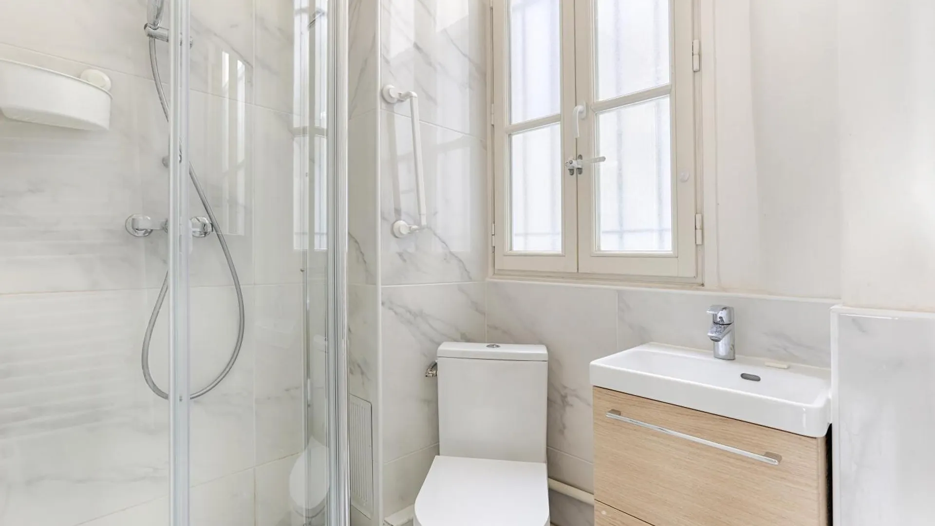 Apartamento Loft De Charme An Coeur Des Batignolles París Francia