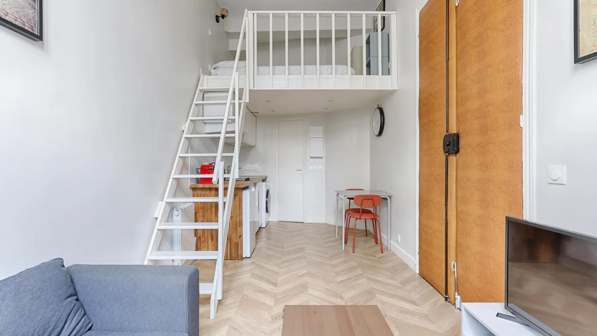 Apartamento Loft De Charme An Coeur Des Batignolles París Francia